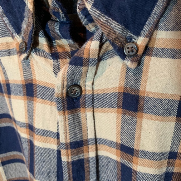 The Foundry Thick Long Sleeved Flannel - Picture 5 of 6